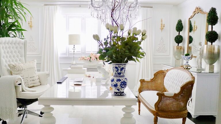 The Most Beautiful French Styled Offices to Inspire You!